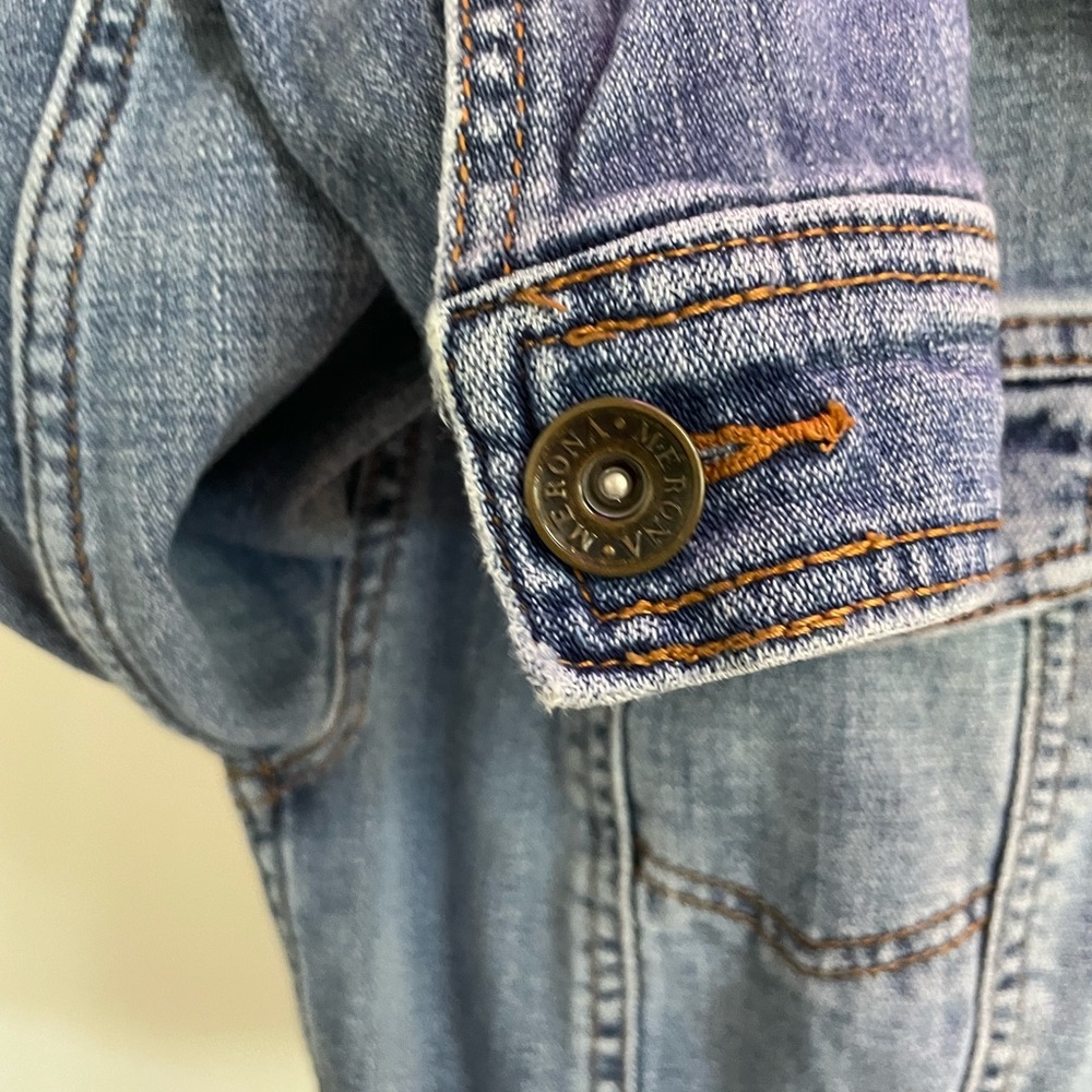 Jean Jacket Size Sm - Picture 5 of 5